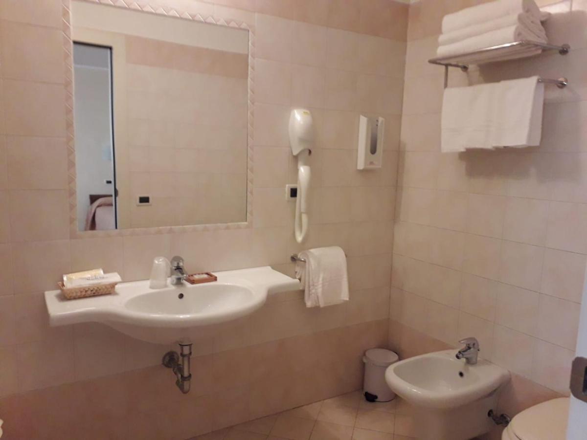 Villafranca Padovana Albergo Ristorante Campanile Azzurro מראה חיצוני תמונה